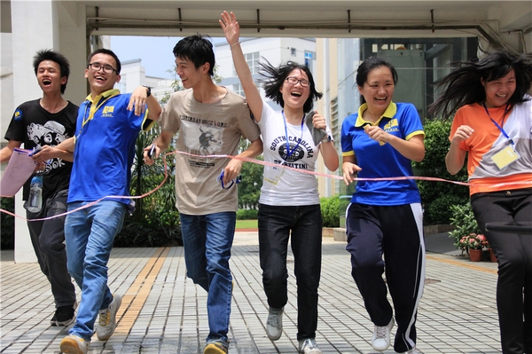 和你一样，携手成长—记2013夏令营志愿者五一培训