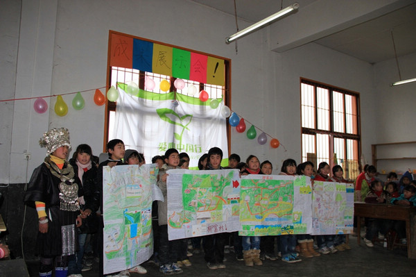 柳富小学开展2012阅读冬令营成果展示会