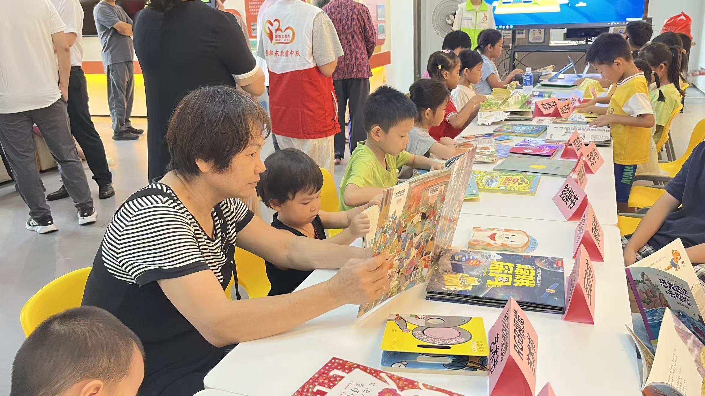 1785813189966030.jpg 图书馆图片.jpg