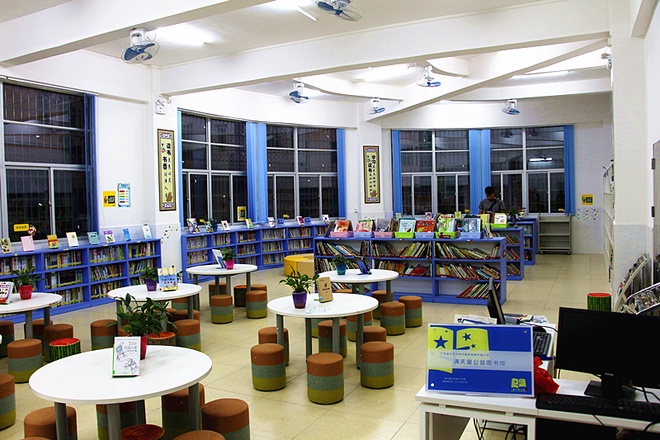 新城镇州背小学