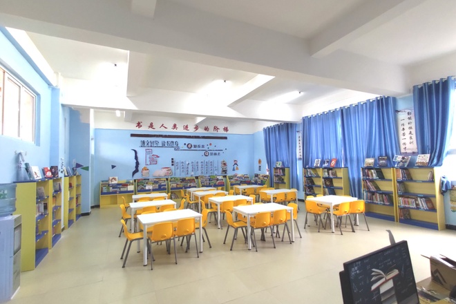 岑松镇稿旁小学
