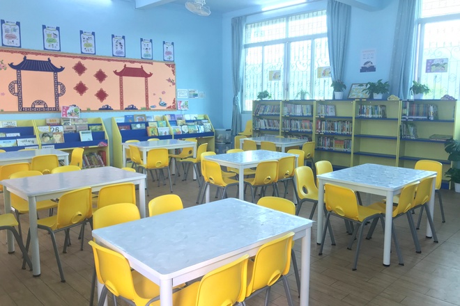长江镇里周丘超荣小学