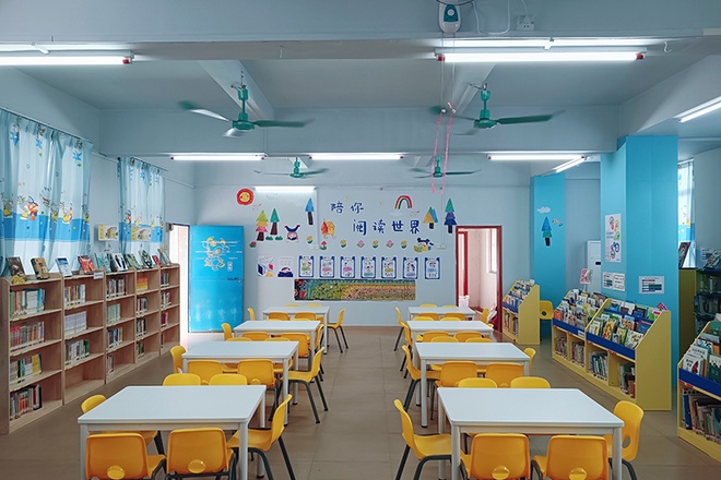 里洞镇中心小学